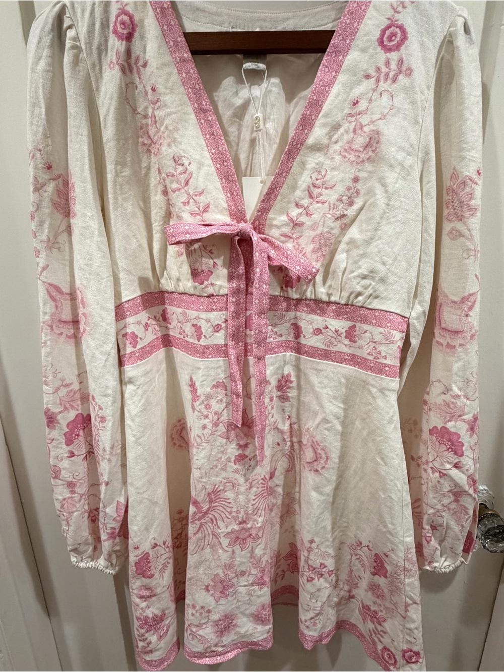 Caroline Constas White and Pink Floral Long-Sleeve Tie Front Dress